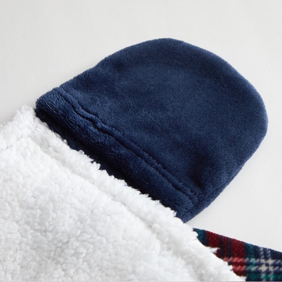 Homespun Holiday Plaid Sherpa Hooded Throw 50” x 60” (Tartan Plaid Navy) - Picture 2 of 4